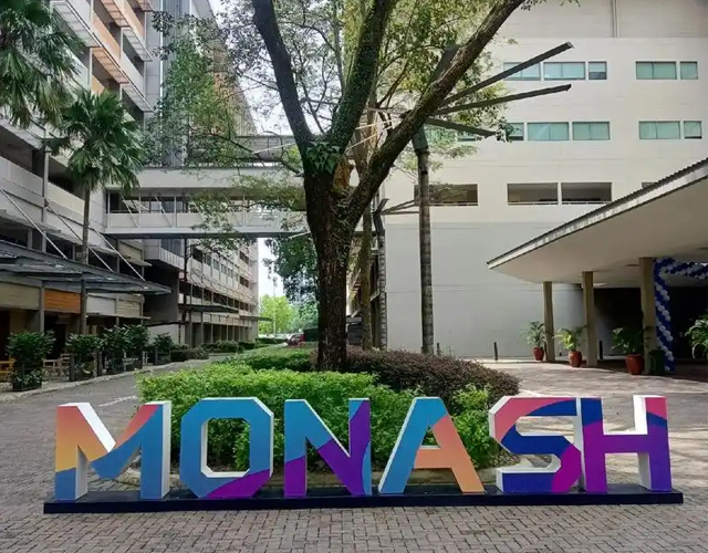 莫纳什大学分校